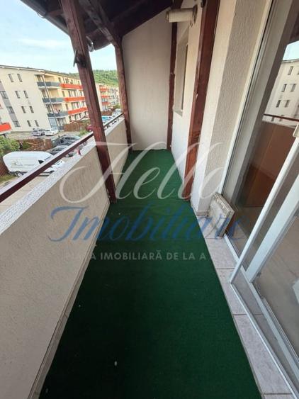 Apartament cu 2 camere semidecomandat în Florești
