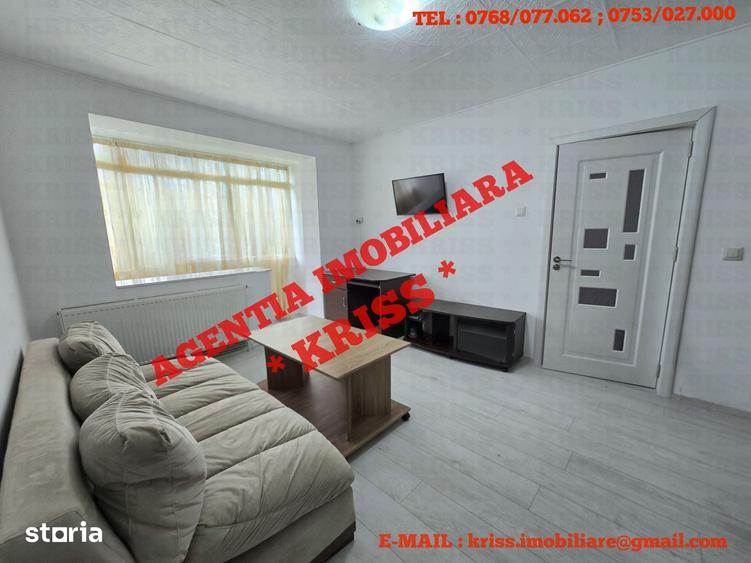 Apartament cu 2 camere semidecomandat în Craiovei