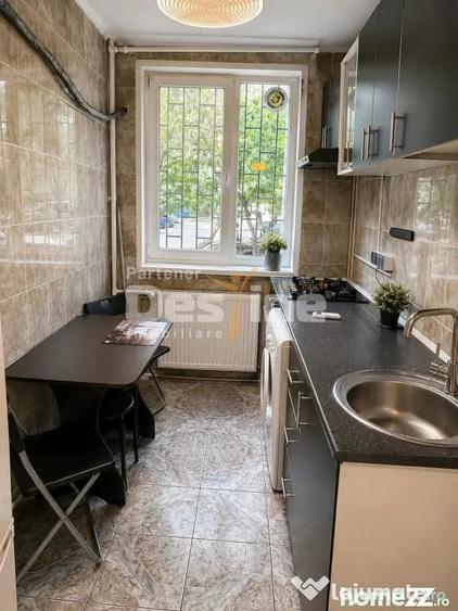 Apartament cu 2 camere decomandat în Valea Ialomiței