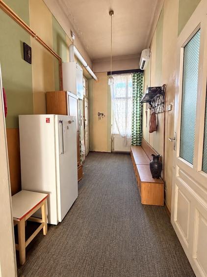 Apartament cu 4 camere în Ultracentral