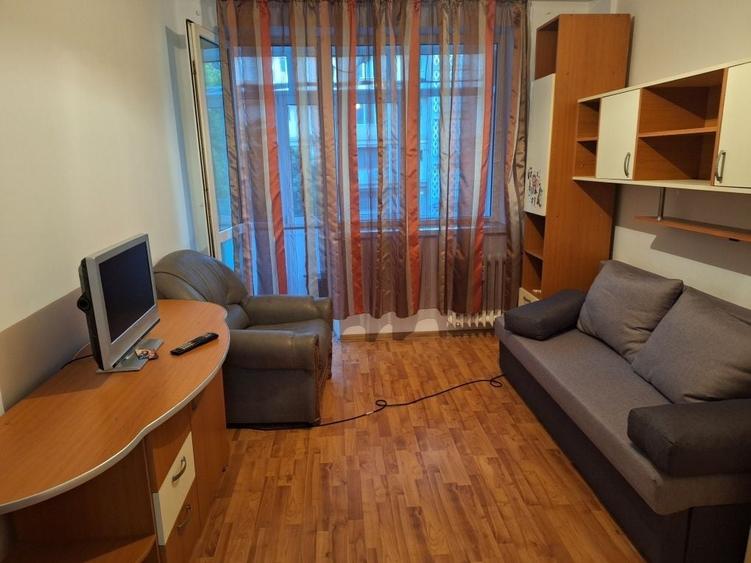 Apartament cu 2 camere semidecomandat în 23 August