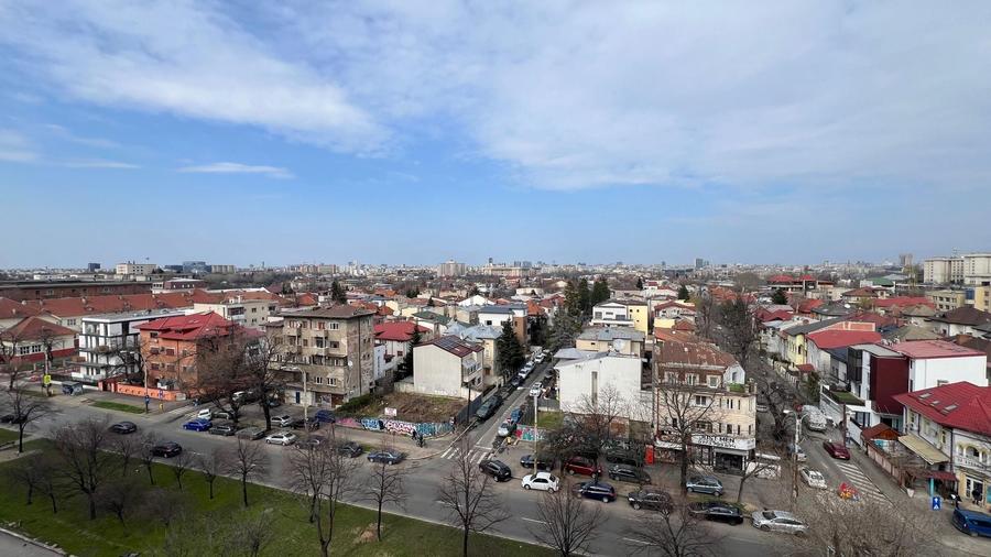 Apartament cu 2 camere semidecomandat, mobilat în Panduri
