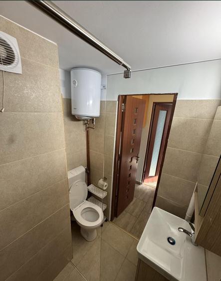 Apartament cu 2 camere semidecomandat, mobilat în P-ța Romană