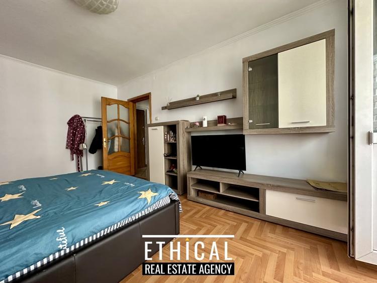 Apartament cu 3 camere decomandat, mobilat în Gorjului