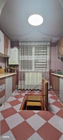Apartament cu 2 camere semidecomandat în Micro 3