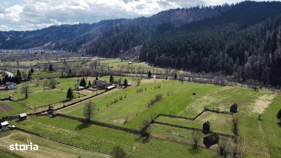 Teren de 8704 mp, în Vatra Moldoviței