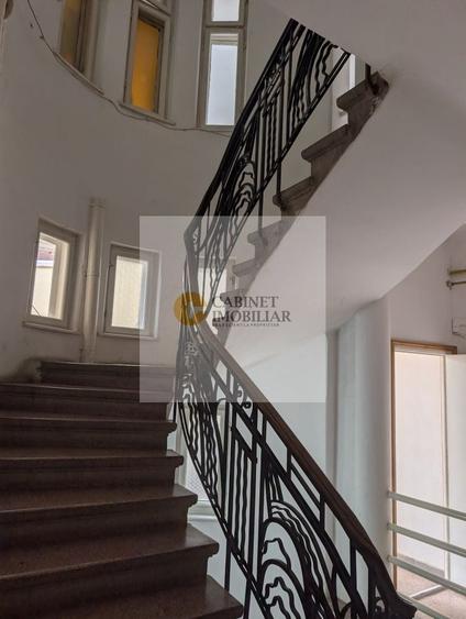 Apartament cu 2 camere semidecomandat, mobilat în Titulescu