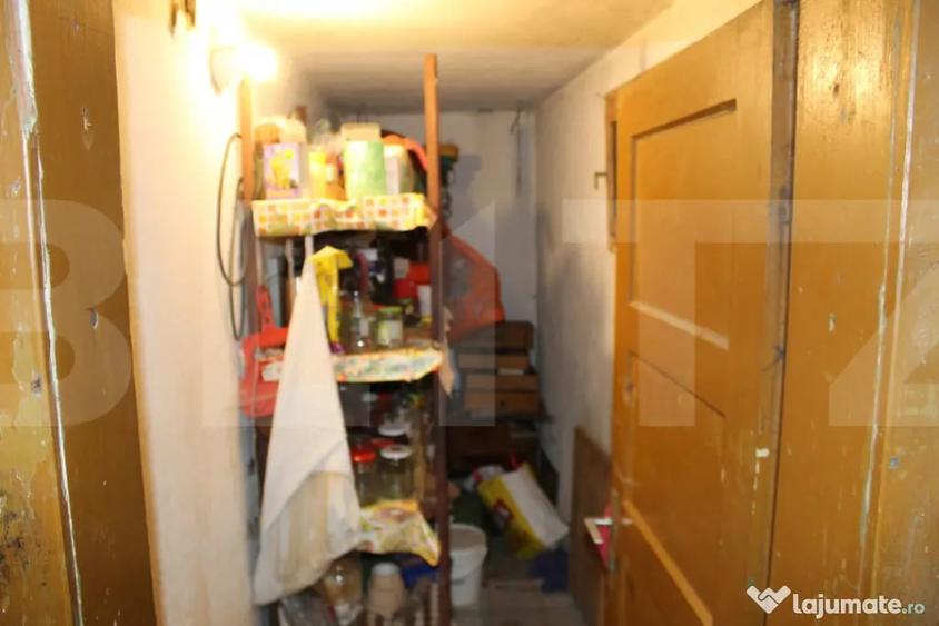 Casă cu 4 camere cu Teren 1500 Mp în Vâlcele