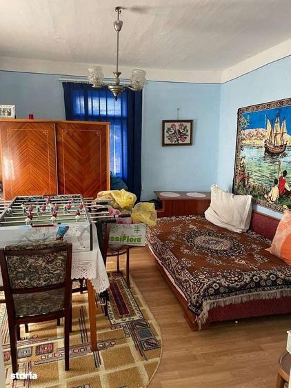 Casă cu 3 camere în Central