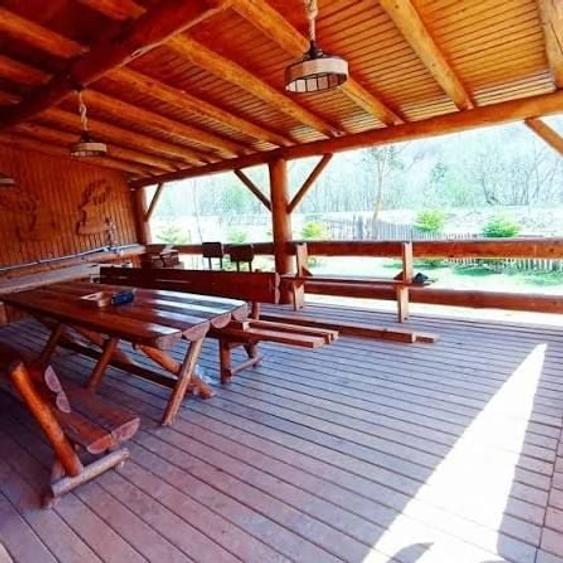 Casă individuală cu 4 camere cu Canalizare în Trăisteni