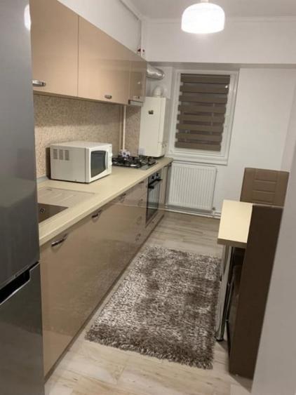 Apartament cu 2 camere decomandat în Dacia