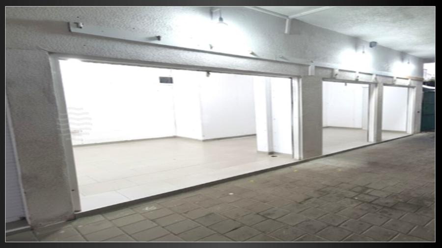 Spațiu comercial, de 1,940 mp, în Central