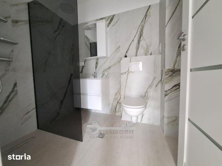 Apartament cu 3 camere decomandat în Galata