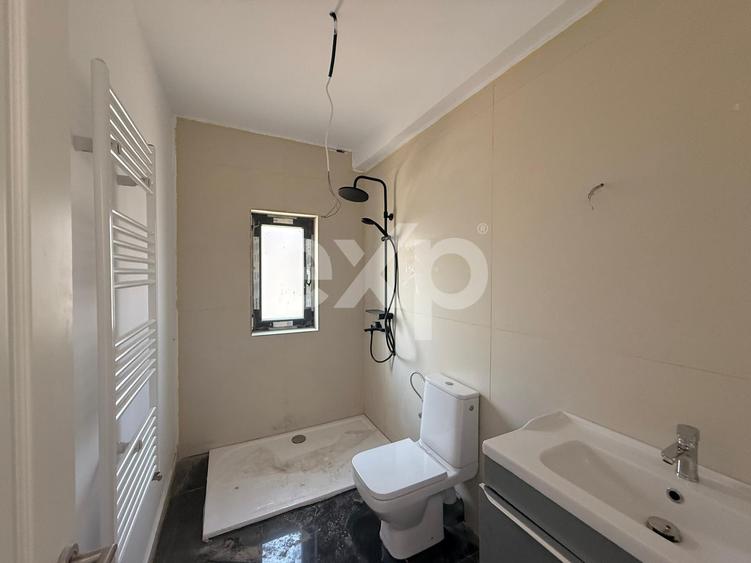 Casă individuală cu 3 camere cu Teren 360 Mp în Crevedia