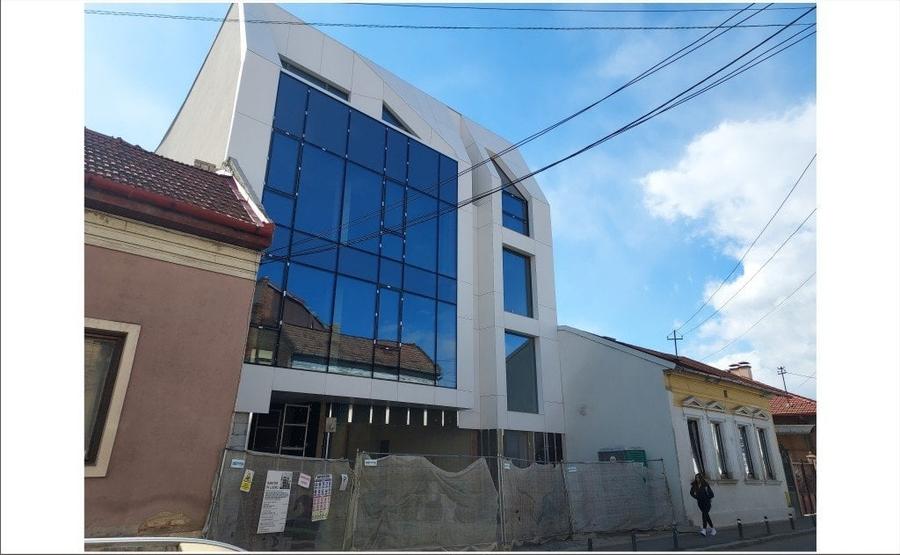 Birou, de 450 mp, în Mărăști