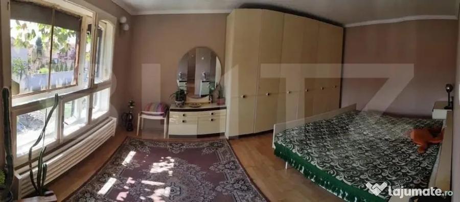 Casă cu 7 camere cu Teren 330 Mp în Burdea