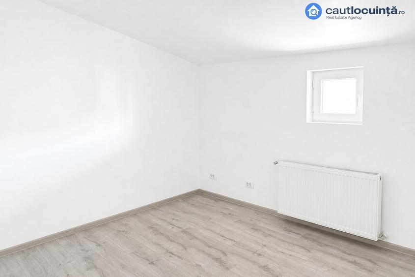 Casă individuală cu 8 camere cu Canalizare în Fundeni