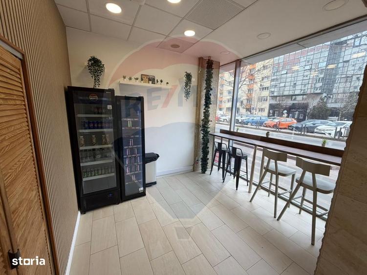 Spațiu comercial, de 50 mp, în Central