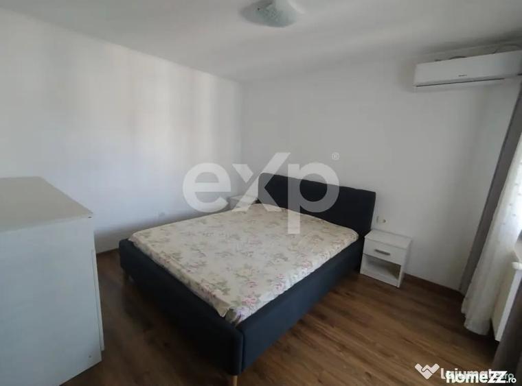 Apartament cu 3 camere decomandat în Găvana