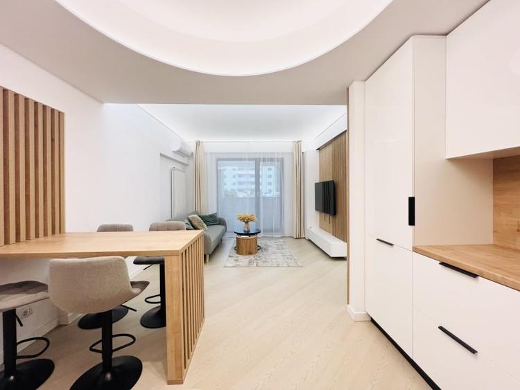 Apartament cu 3 camere, mobilat în Pipera
