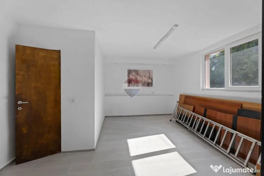 Casă cu 4 camere cu Teren 140 Mp în Central