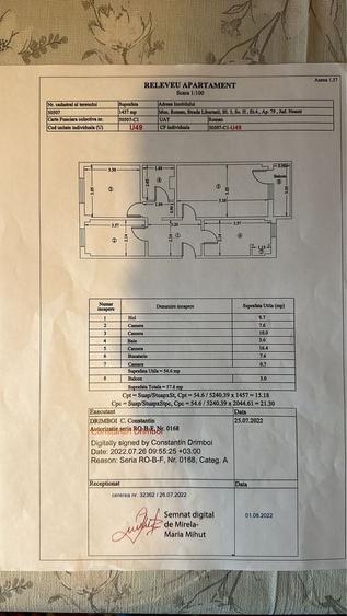 Apartament cu 3 camere decomandat în Roman