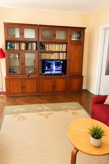 Apartament cu 2 camere nedecomandat în Central