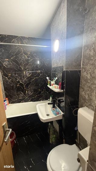 Apartament cu 2 camere semidecomandat în Cornișa