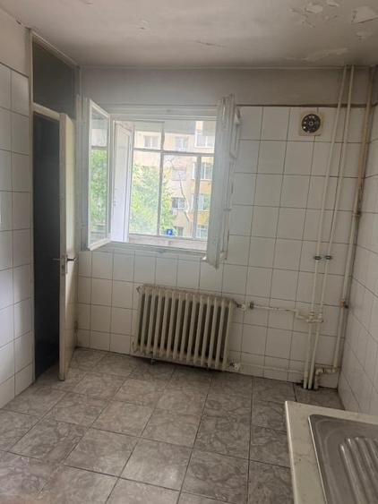 Apartament cu 2 camere decomandat în Rahova
