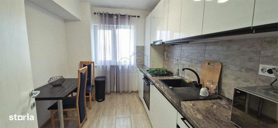 Apartament cu 2 camere decomandat în 1 Mai
