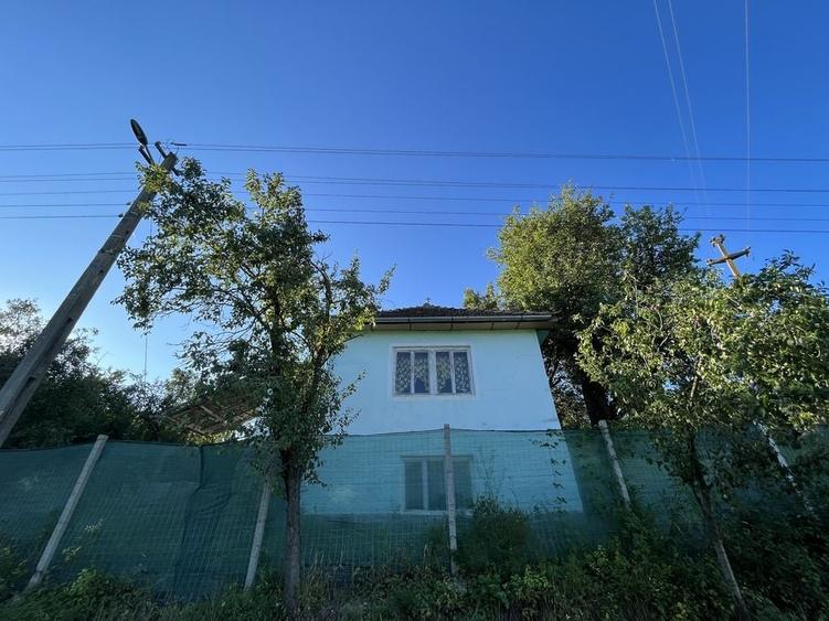 Casă cu 3 camere în Budurleni