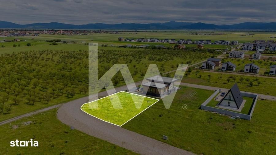 Teren de 760 mp, în Vulcan