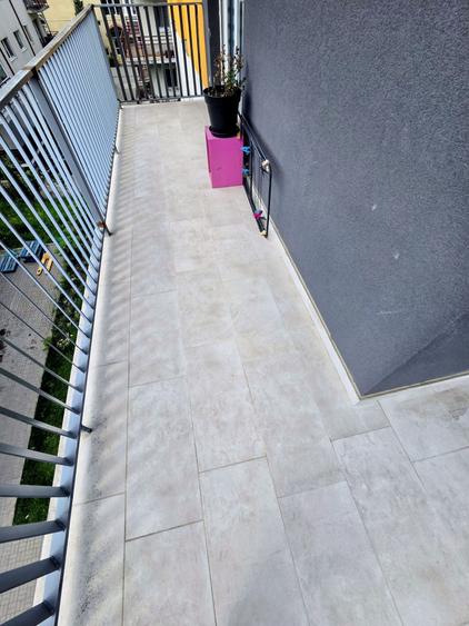 Apartament cu 2 camere semidecomandat în Florești