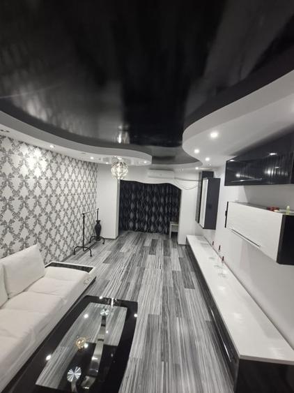 Apartament cu 3 camere decomandat, mobilat în Lăpuș Argeș