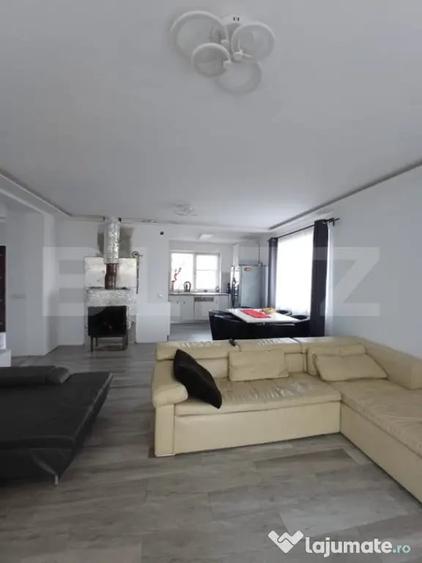 Casă cu 4 camere cu Teren 1360 Mp în Mihai Viteazu