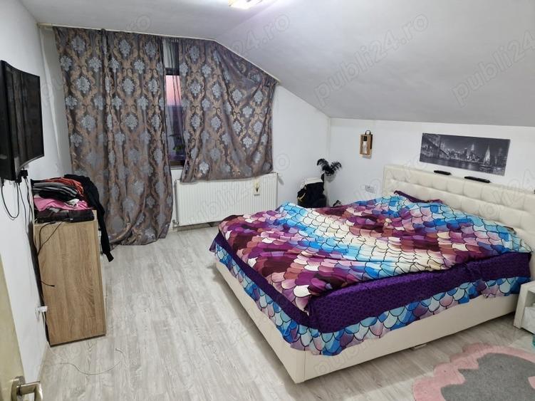 Casă cu 6 camere cu Teren 530 Mp în Pielești