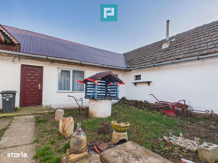 Casă cu 7 camere cu Teren 3141 Mp în Macea