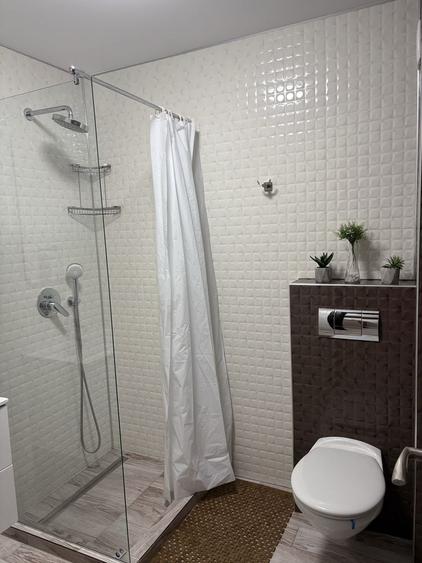 Apartament cu 2 camere în Delfinariu