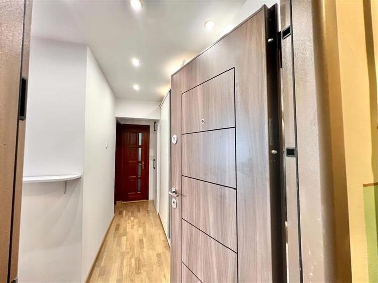 Apartament cu 2 camere decomandat, mobilat în Lenin