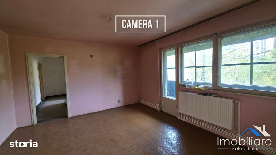 Apartament 3 camere, Lupeni, str. Gheorghe Sincai - 8
