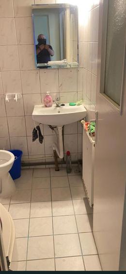 Garsonieră decomandată în Noua