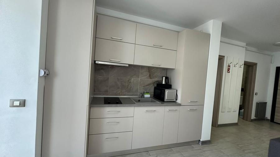 Apartament cu 2 camere decomandat, mobilat în Mamaia-Sat