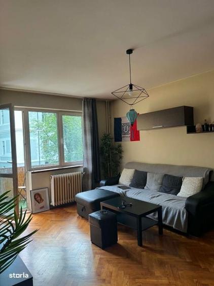 Apartament cu 2 camere decomandat în Central