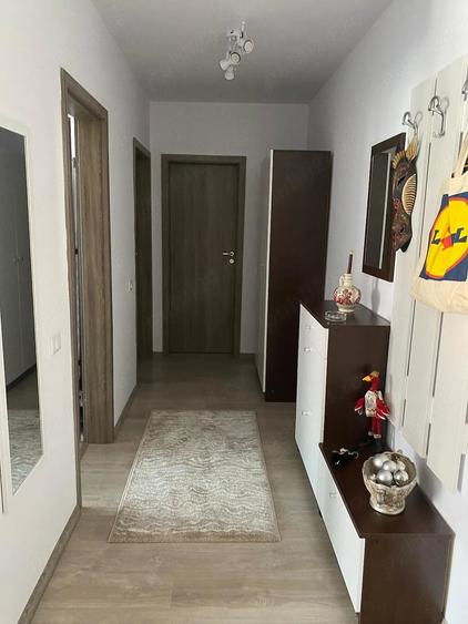 Apartament cu 2 camere decomandat în Fundeni