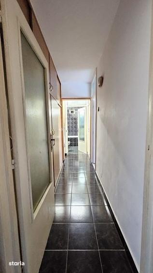 Apartament cu 3 camere în Dragoș Vodă