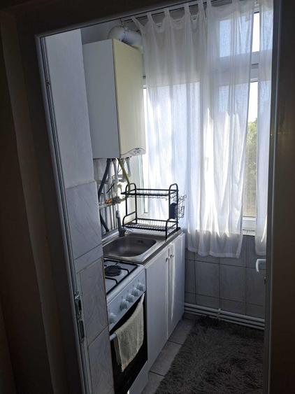 Apartament cu 2 camere decomandat în Broșteni