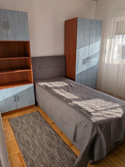 Apartament cu 3 camere decomandat în Șagului
