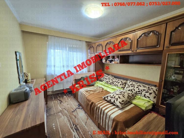 Apartament cu 3 camere decomandat în Exercițiu