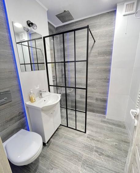 Apartament cu 2 camere decomandat în Republicii