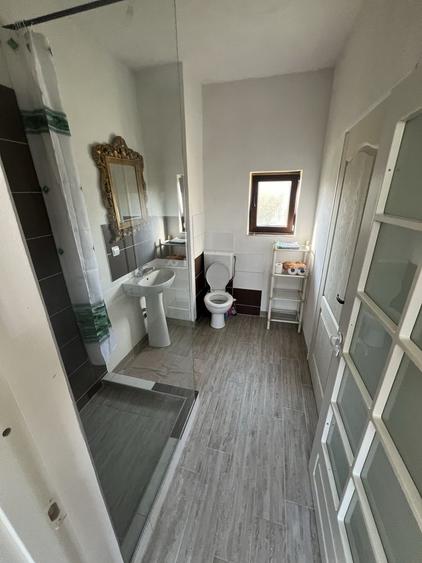 Casă cu 2 camere în Central